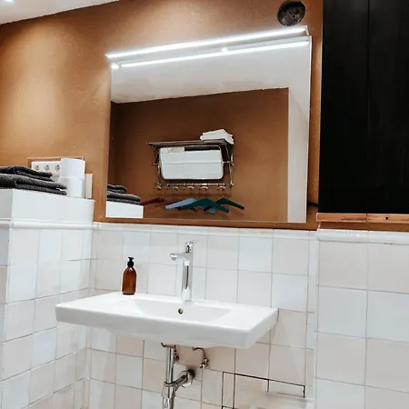 Vendégház House Of Straw Amszterdam